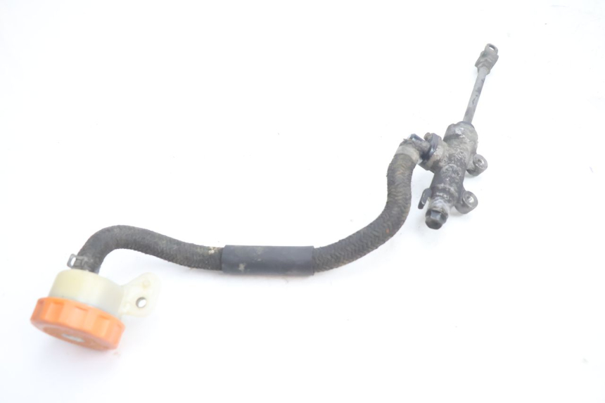 photo de REAR BRAKE MASTER CYLINDER HONDA ST PAN EUROPEAN 1100 (1990 - 2002) - Alternative perspective