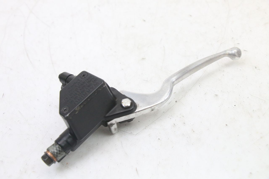 photo de REAR BRAKE MASTER CYLINDER SYM FIDDLE 3 III 125 (2014 - 2020) - Alternative perspective