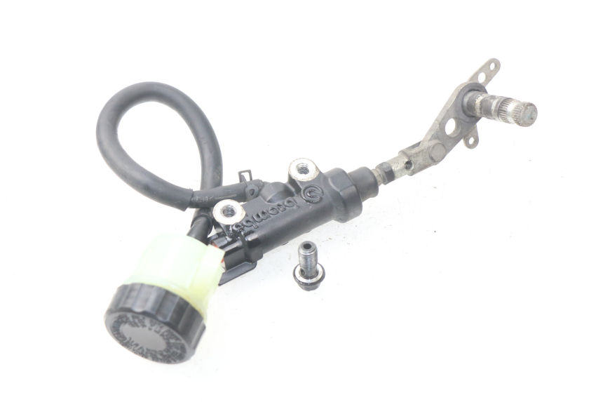 photo de REAR BRAKE MASTER CYLINDER YAMAHA TDM ABS 900 (2002 - 2014) - Zoom on usage condition