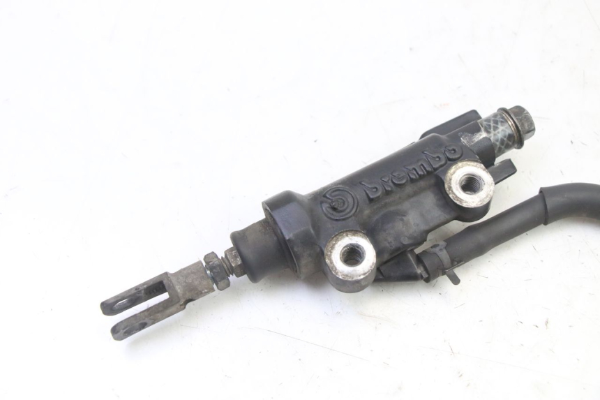 photo de REAR BRAKE MASTER CYLINDER YAMAHA TDM ABS 900 (2002 - 2014) - Component detail