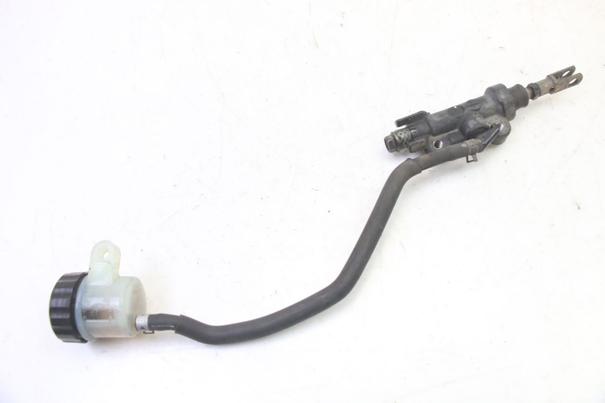 photo de REAR BRAKE MASTER CYLINDER YAMAHA TDM ABS 900 (2002 - 2014) - Technical close-up