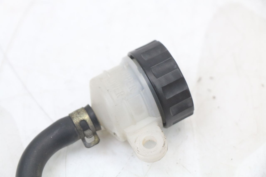 photo de REAR BRAKE MASTER CYLINDER YAMAHA TDR DELTABOX 125 (1997 - 2003) - Zoom on usage condition