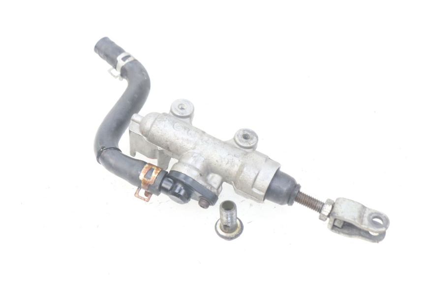 photo de REAR BRAKE MASTER CYLINDER SUZUKI TLS TL S 1000 (1997 - 2001) - Zoom on usage condition