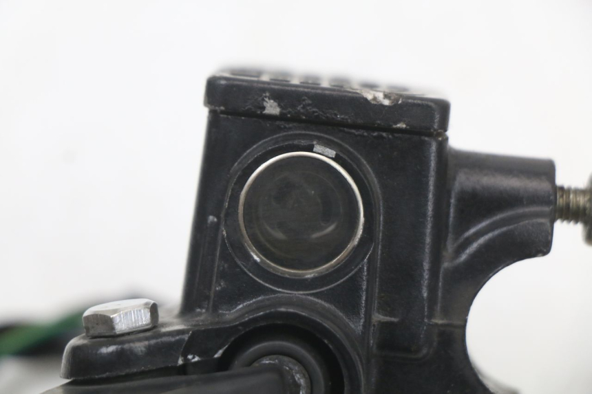 photo de REAR BRAKE MASTER CYLINDER PEUGEOT TWEET 125 (2018 - 2021) - Fixing points details