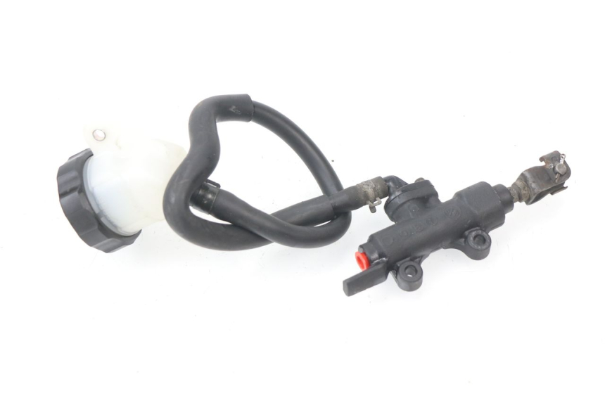 photo de REAR BRAKE MASTER CYLINDER HONDA VFR F 1200 (2010 - 2015) - Technical close-up
