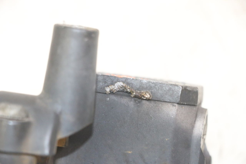 photo de REAR BRAKE MASTER CYLINDER YAMAHA XMAX X-MAX 125 (2006 - 2009) - Surface and material condition