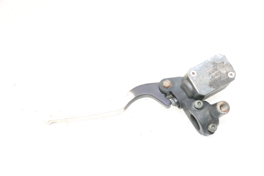 photo de REAR BRAKE MASTER CYLINDER YAMAHA XMAX X-MAX 125 (2006 - 2009) - Markings and original references