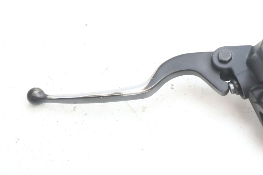 photo de REAR BRAKE MASTER CYLINDER YAMAHA X-MAX XMAX 125 (2010 - 2013) - Technical close-up