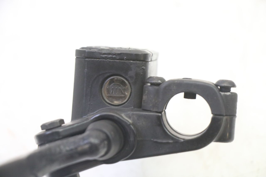 photo de REAR BRAKE MASTER CYLINDER PIAGGIO X9 EVOLUTION 125 (2003 - 2007) - Technical close-up