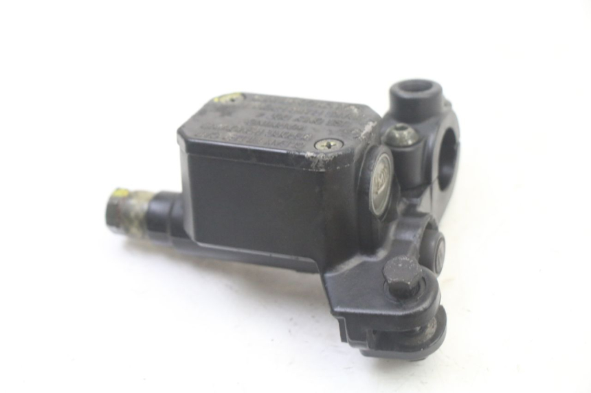photo de REAR BRAKE MASTER CYLINDER PIAGGIO XEVO - X EVO 125 (2007 - 2017) - Zoom on usage condition