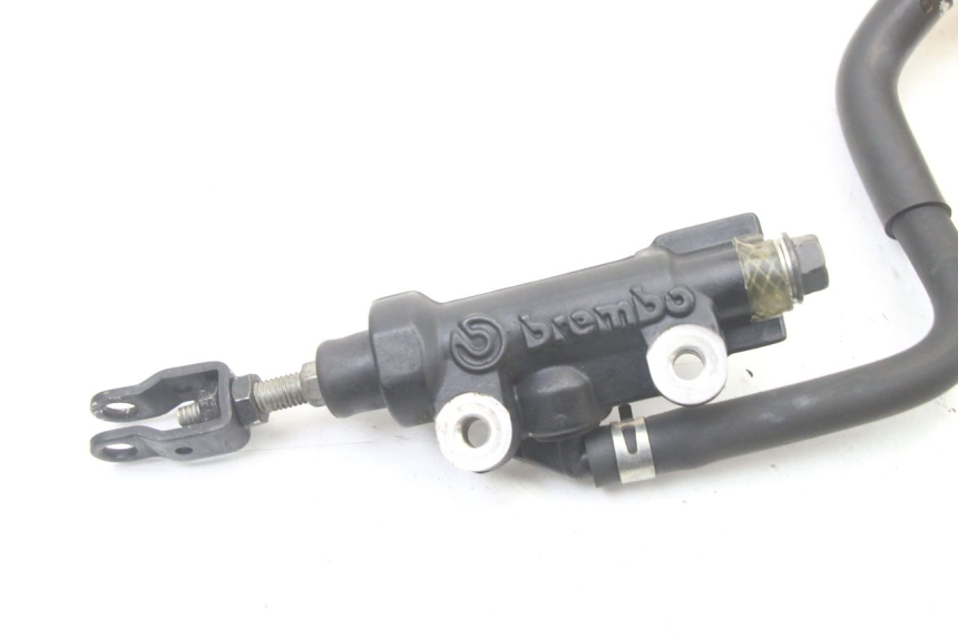 photo de REAR BRAKE MASTER CYLINDER YAMAHA XJ6 600 (2008 - 2016) - Component detail