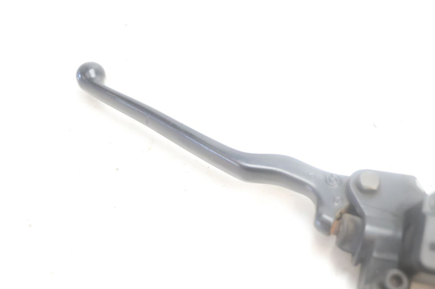 photo de REAR BRAKE MASTER CYLINDER YAMAHA YP MAJESTY 125 (2002 - 2006) - Component detail