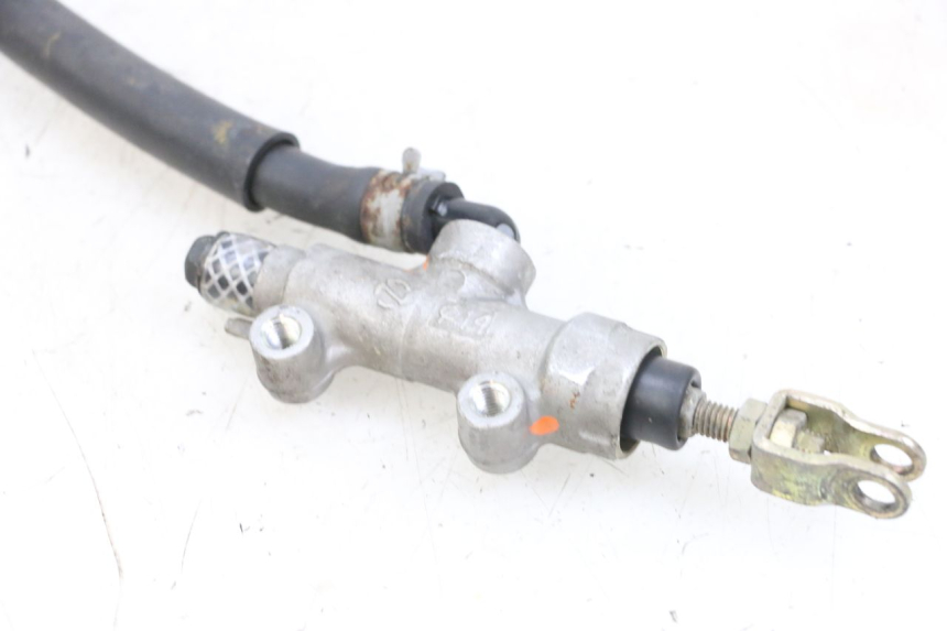 photo de REAR BRAKE MASTER CYLINDER KAWASAKI ZR 7 750 (1999 - 2004) - Zoom on usage condition