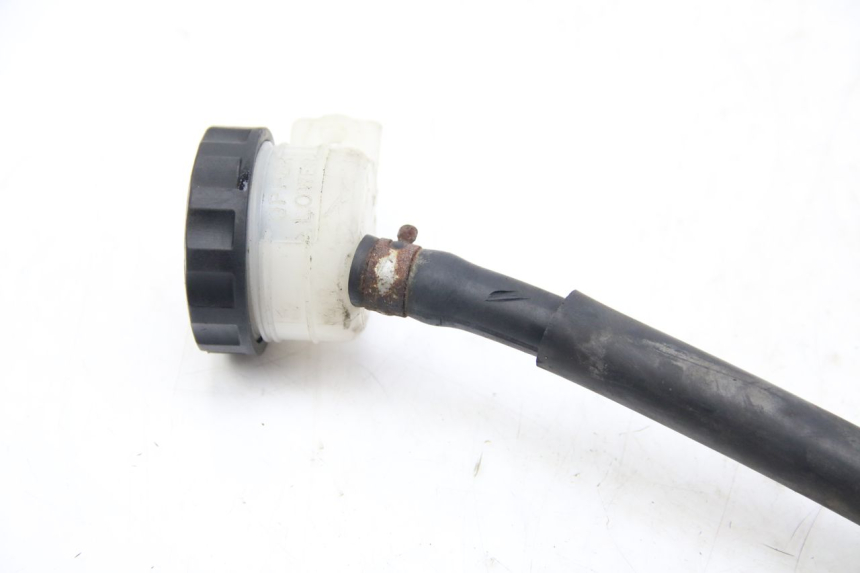 photo de REAR BRAKE MASTER CYLINDER KAWASAKI ZX-6R ZX6R 600 (1995 - 1997) - Alternative perspective