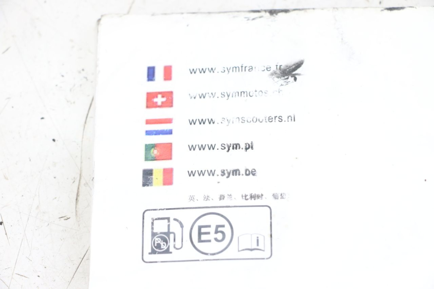 photo de USER MANUAL SYM JET 14 4T 50 (2018 - 2022) - Fixing points details