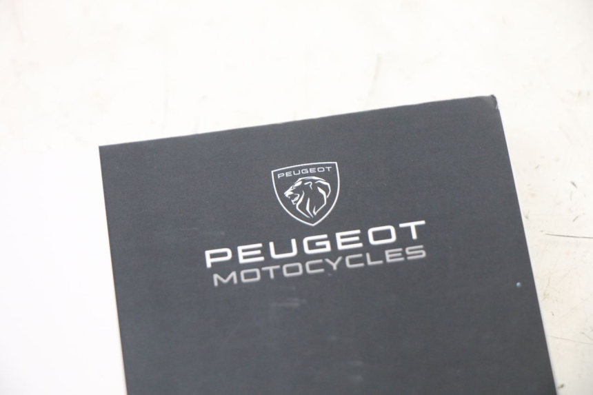 photo de USER MANUAL PEUGEOT TWEET 4T 50 (2023 - 2025) - Zoom on usage condition