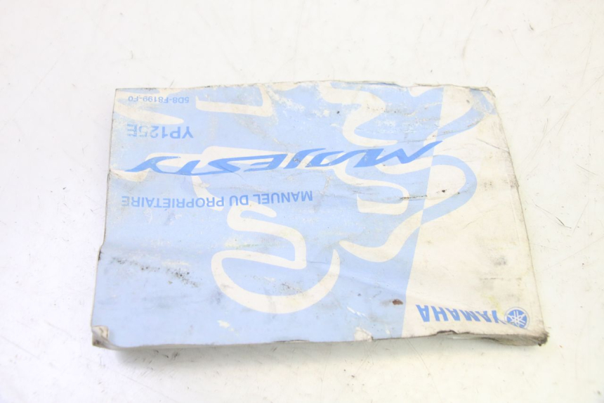 photo de USER MANUAL YAMAHA YP MAJESTY 125 (2007 - 2010) - Alternative perspective