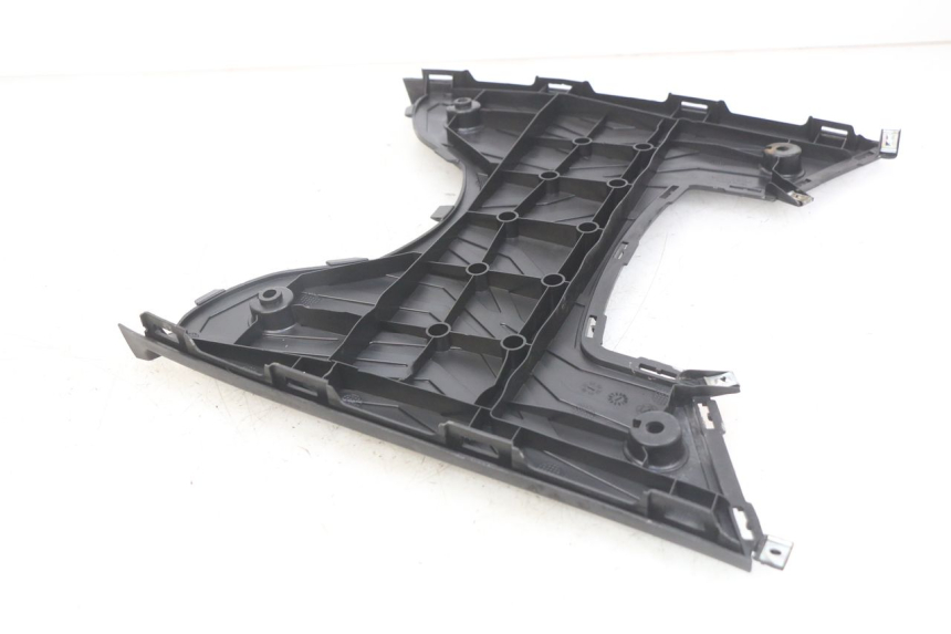 photo de FOOTREST KYMCO AGILITY 16+ 4T 50 (2018 - 2023) - Zoom on usage condition