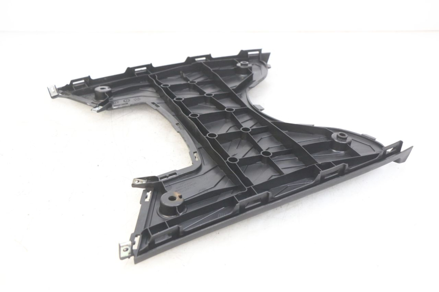 photo de FOOTREST KYMCO AGILITY 16+ 4T 50 (2018 - 2023) - Alternative perspective