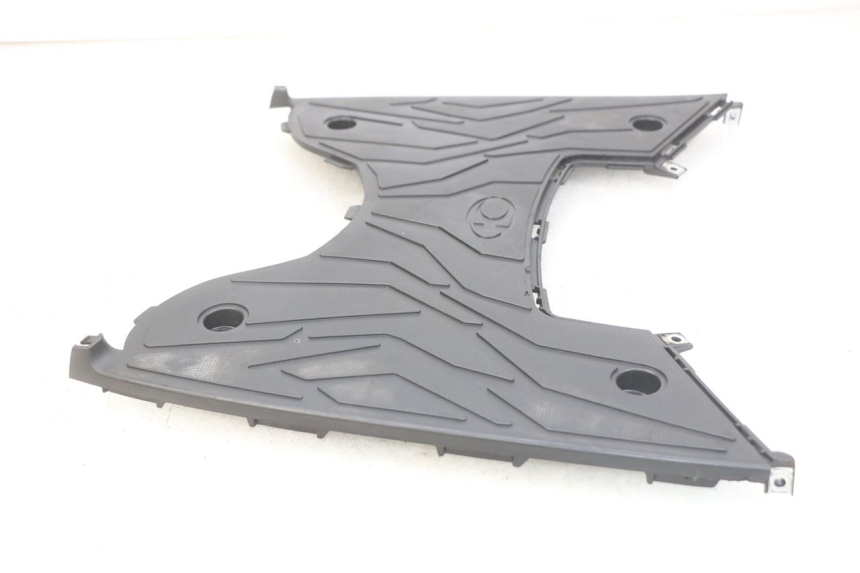 photo de FOOTREST KYMCO AGILITY 16+ 4T 50 (2018 - 2023) - Fixing points details