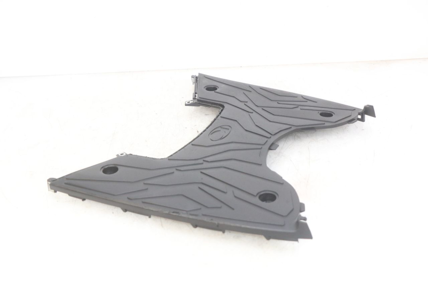 photo de FOOTREST KYMCO AGILITY 16+ 4T 50 (2018 - 2023) - Zoom on usage condition