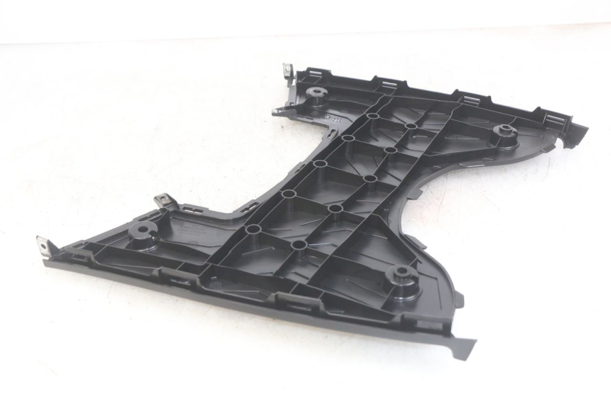photo de FOOTREST KYMCO AGILITY 16+ 4T 50 (2018 - 2023) - Fixing points details