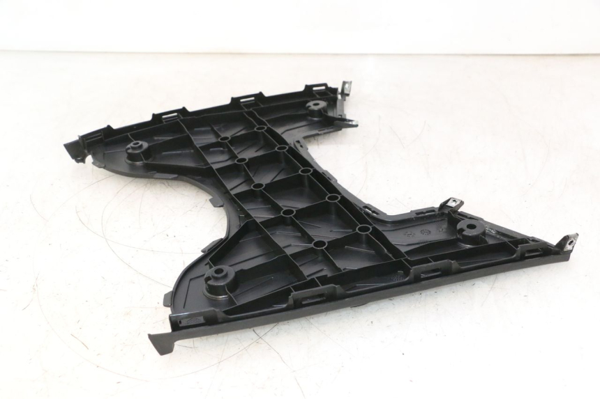 photo de FOOTREST KYMCO AGILITY 16+ 4T 50 (2018 - 2023) - Surface and material condition