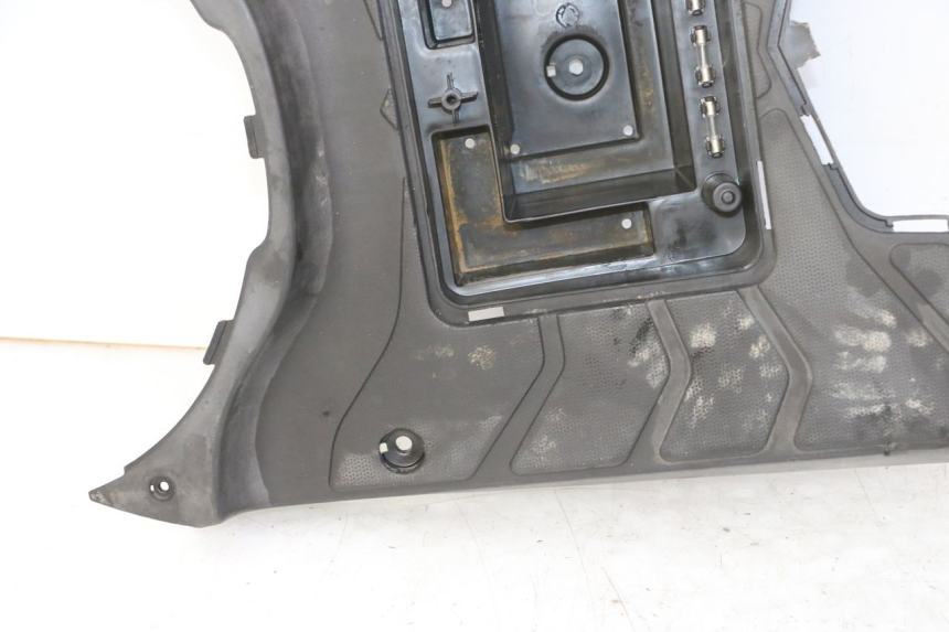 photo de FLOOR PANEL KYMCO AGILITY NAKED RENOUVO 2T 50 (2011 - 2018) - Supplementary product photo