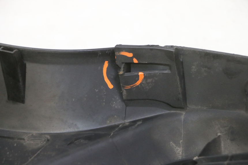 photo de FLOOR PANEL KYMCO AGILITY NAKED RENOUVO 2T 50 (2011 - 2018) - Technical close-up