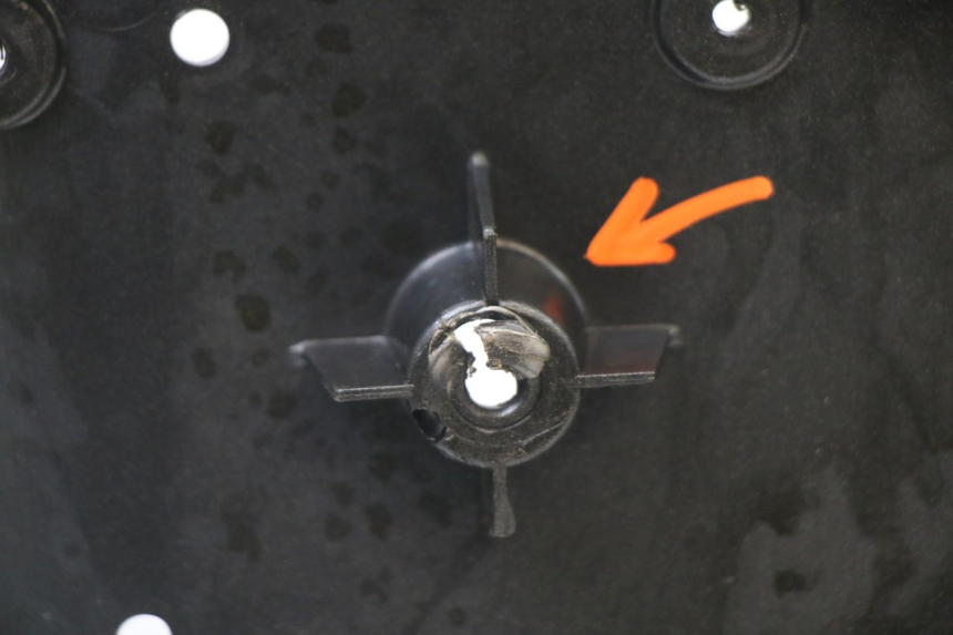 photo de FLOOR PANEL APRILIA ATLANTIC 125 (2003 - 2009) - Checked used part