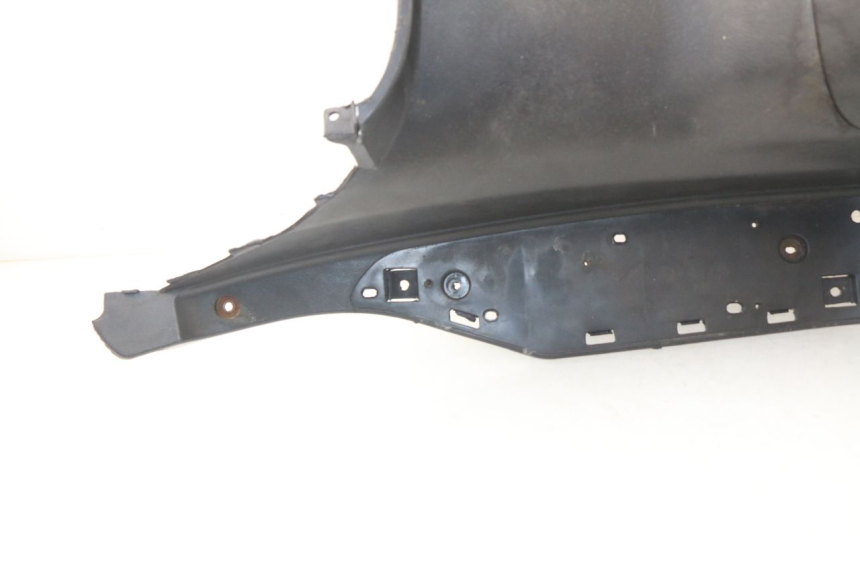 photo de FOOTREST JONWAY AZTRAL 125 (2008 - 2017) - Detailed visual inspection