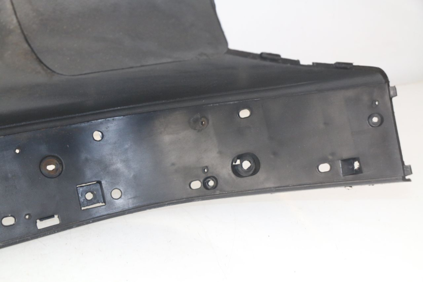 photo de FOOTREST JONWAY AZTRAL 125 (2008 - 2017) - Focus on structure