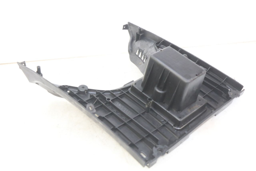 photo de FOOTREST PGO BIG MAX 50 (2001 - 2009) - Alternative perspective