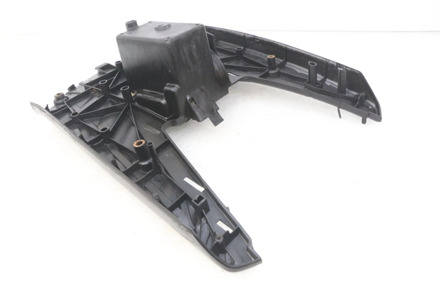 photo de FLOOR PANEL MBK BOOSTER NEXT GENERATION 50 (2004 - 2007) - Zoom on usage condition