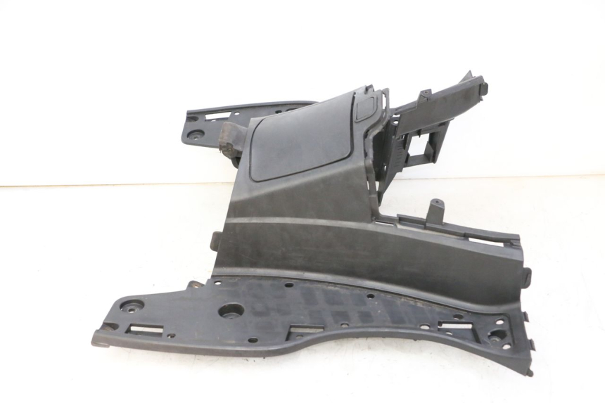 photo de FOOTREST SUZUKI BURGMAN 125 (2007 - 2014) - Alternative perspective