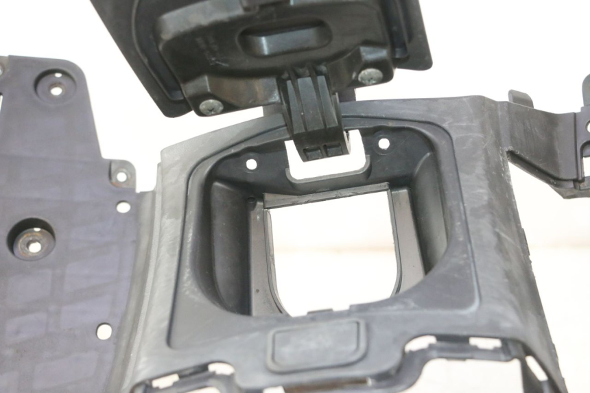 photo de FOOTREST SUZUKI BURGMAN 125 (2007 - 2014) - Component detail