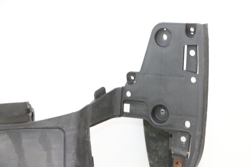 photo de FOOTREST SUZUKI BURGMAN 125 (2007 - 2014) - High-resolution close-up