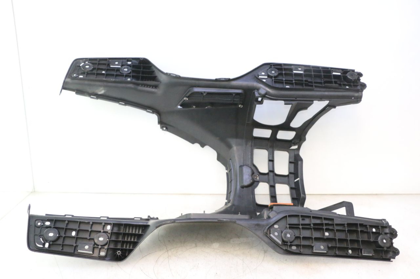 photo de FLOOR PANEL SUZUKI BURGMAN EXECUTIVE ABS 650 (2006 - 2012) - Supplementary product photo