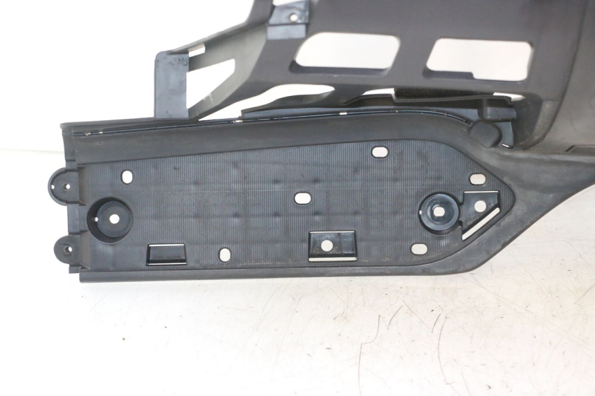 photo de FLOOR PANEL SUZUKI BURGMAN EXECUTIVE ABS 650 (2006 - 2012) - Alternative perspective