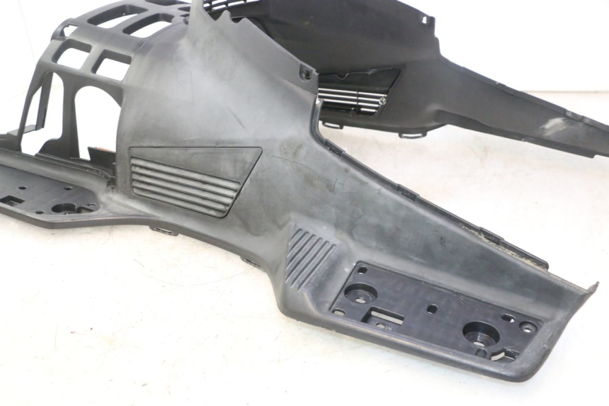 photo de FLOOR PANEL SUZUKI BURGMAN EXECUTIVE ABS 650 (2006 - 2012) - Checked used part