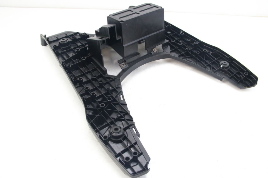 photo de FOOTREST YAMAHA BW'S BWS 125 (2010 - 2013) - Focus on structure