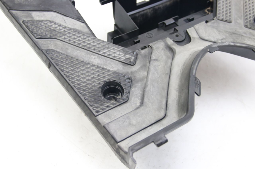 photo de FOOTREST YAMAHA BW'S BWS 125 (2010 - 2013) - Surface and material condition