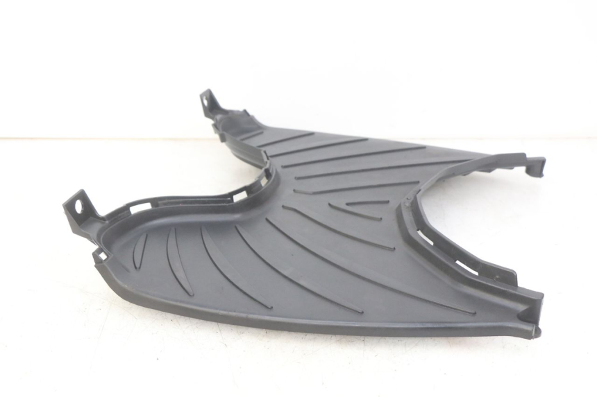 photo de FOOTREST PEUGEOT CITYSTAR AIR 125 (2014 - 2017) - Zoom on usage condition