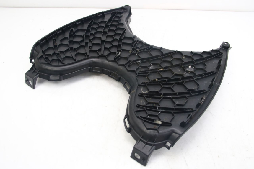 photo de FOOTREST PEUGEOT CITYSTAR 50 (2013 - 2017) - Surface and material condition