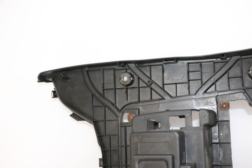 photo de FOOTREST SYM CROX 4T 50 (2016 - 2023) - High-resolution close-up