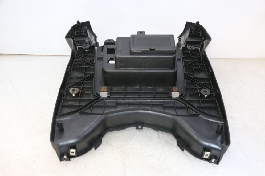 photo de FOOTREST SYM CROX 4T 50 (2016 - 2023) - Markings and original references