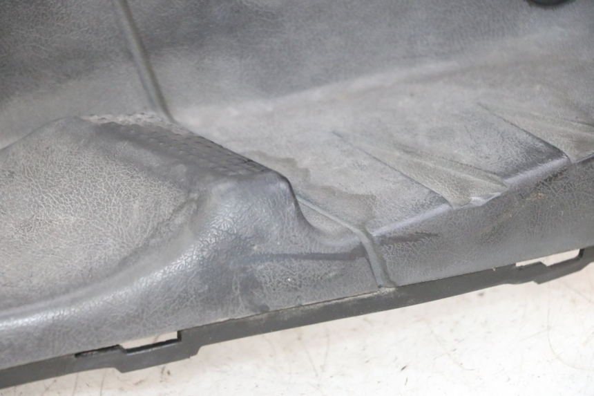 photo de FOOTREST YAMAHA CYGNUS X INJECTION 125 (2007 - 2013) - Additional view of the item