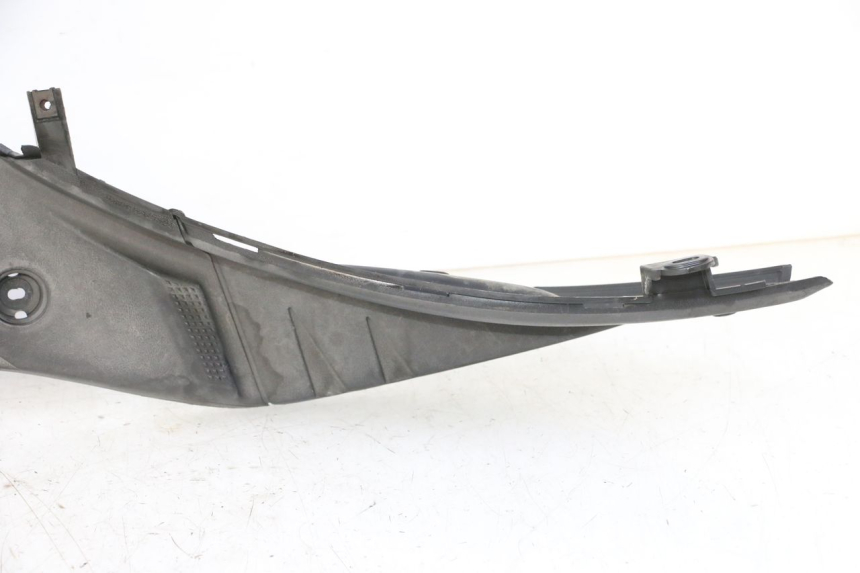 photo de FOOTREST YAMAHA CYGNUS X INJECTION 125 (2007 - 2013) - Detailed visual inspection