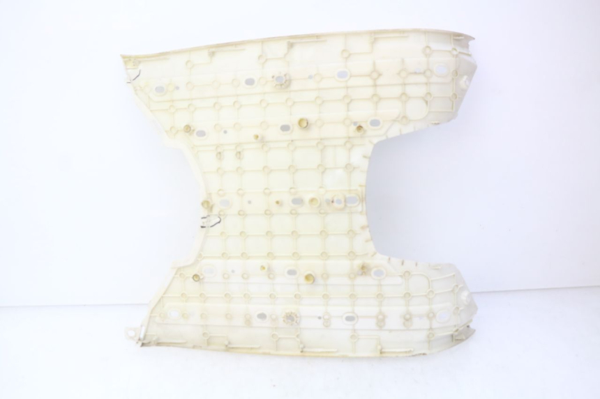 photo de FOOTREST PEUGEOT DJANGO 2T 50 (2014 - 2019) - Surface and material condition