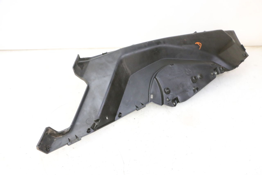 photo de RIGHT FLOOR PANEL QUADRO 4 4D 350 (2015 - 2018) - Alternative perspective